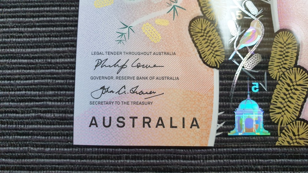 AUSTRALIA $5 Dollars 2018 EJ18 LAST PREFIX Lowe/Fraser UNC Banknote