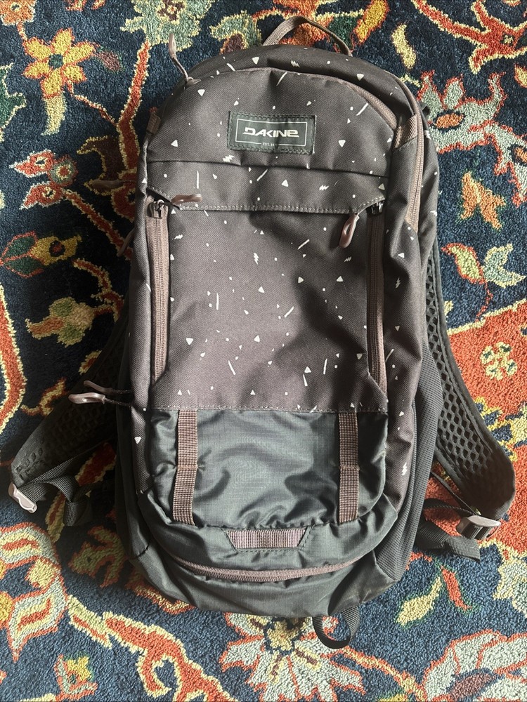 Dakine Women's Syncline 12L Hydration Pack