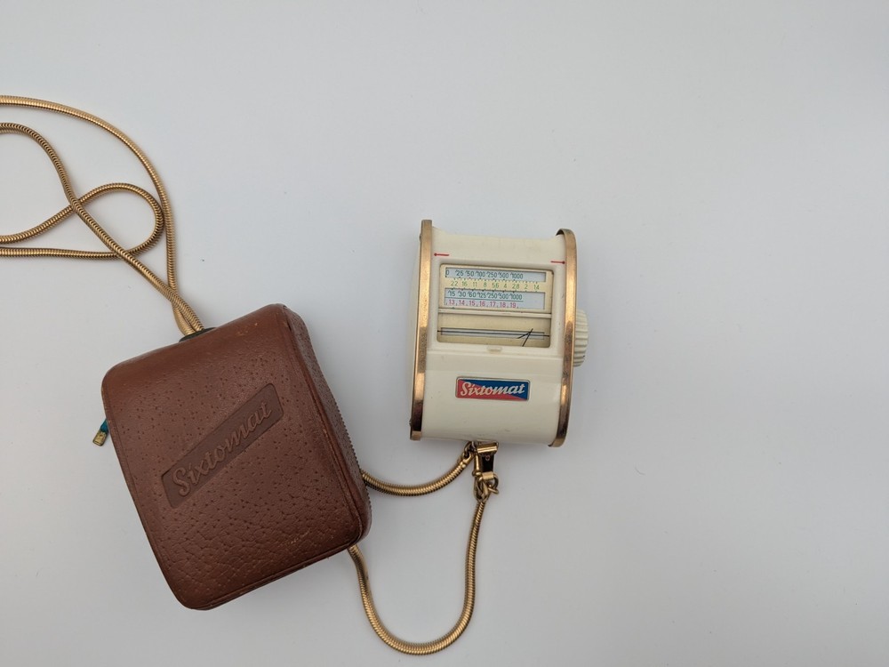 ✅ GOSSEN SIXTOMAT LIGHT, EXPOSURE METER W/ CASE *WORKS 100%*