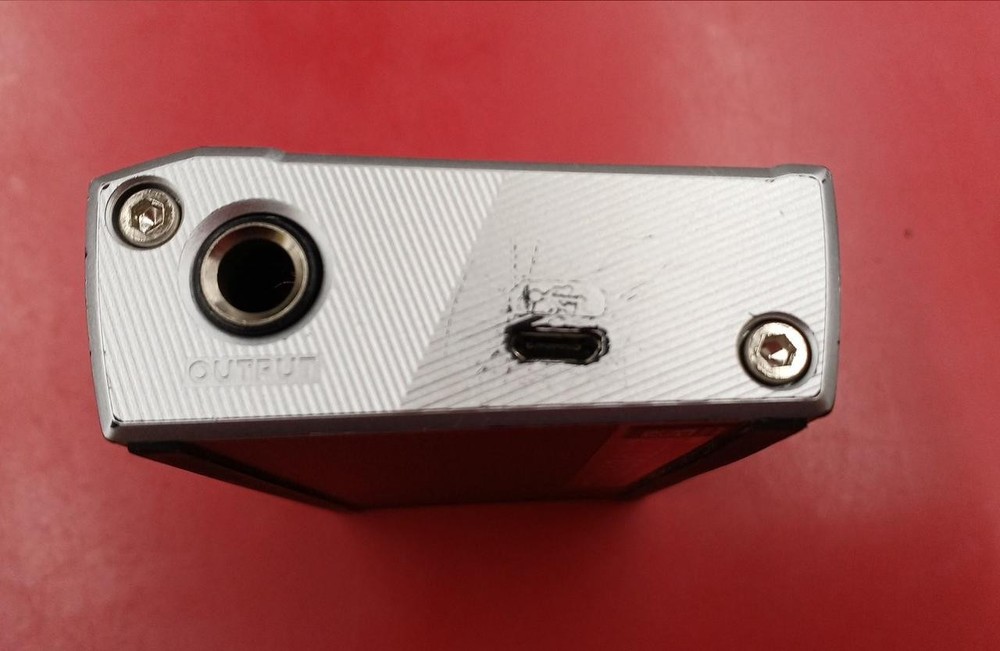 POSITIVE GRID RIFF guitar interface *Noticeable scratches