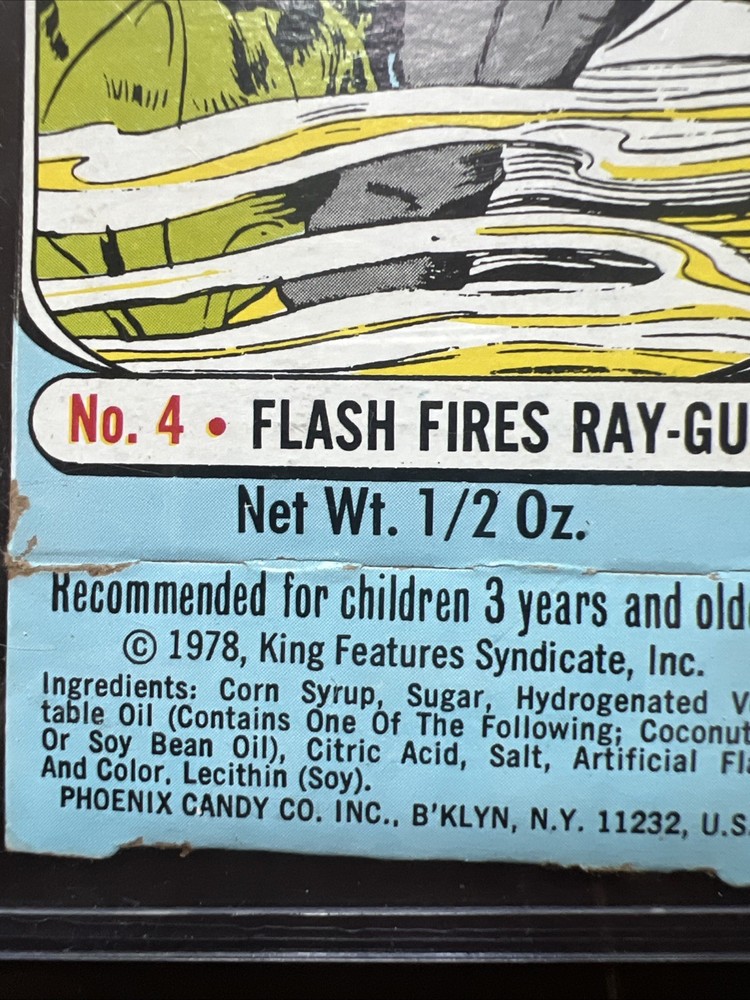 1978 Flash Gordon #4 candy box - FLASH fires Ray-Gun - King Features Syndicate