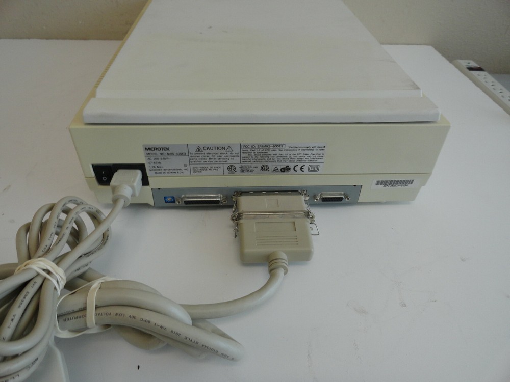 MicroTek MRS-600E3 Flatbed Scanner