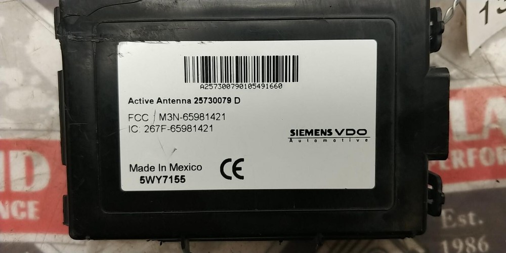 2005-2015 Cadillac STS CTS OEM Key Transmitter Antenna Module 25730079