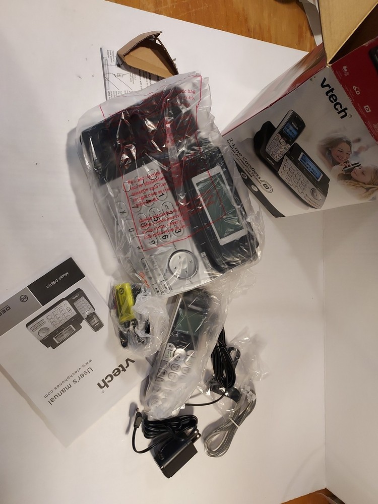 VTECH DS651 2-Line DECT 6.0 Cordless Digital Answering System Caller ID *opened*