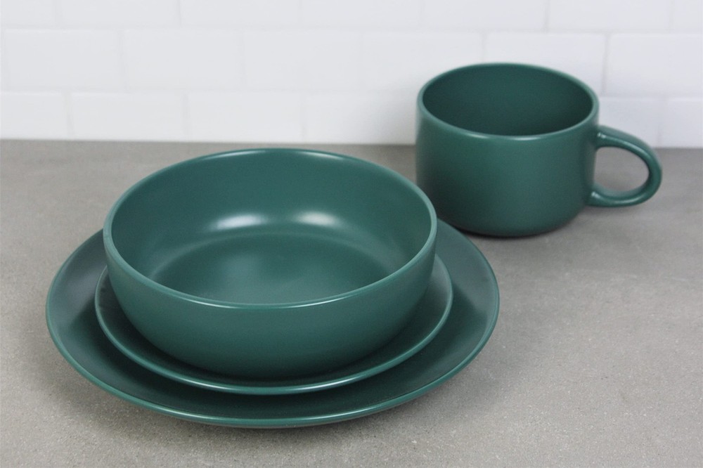 Wazee Matte Coupe Dinnerware Set, 16 pc, Emerald Green