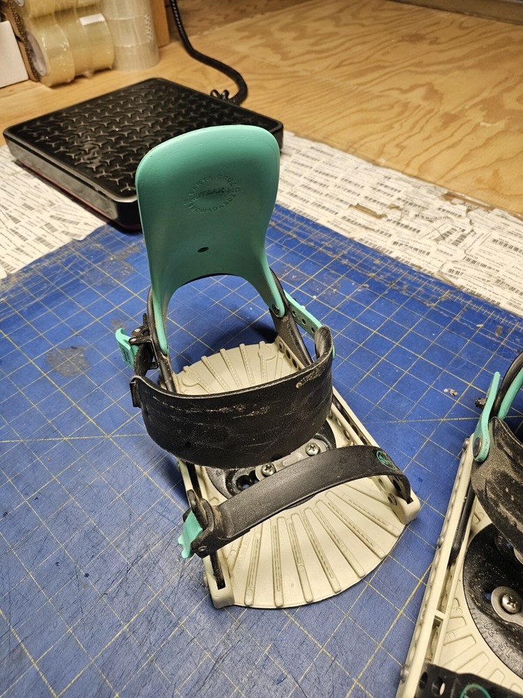 Vtg 90's Snowboard Bindings Santa Cruz Shutback