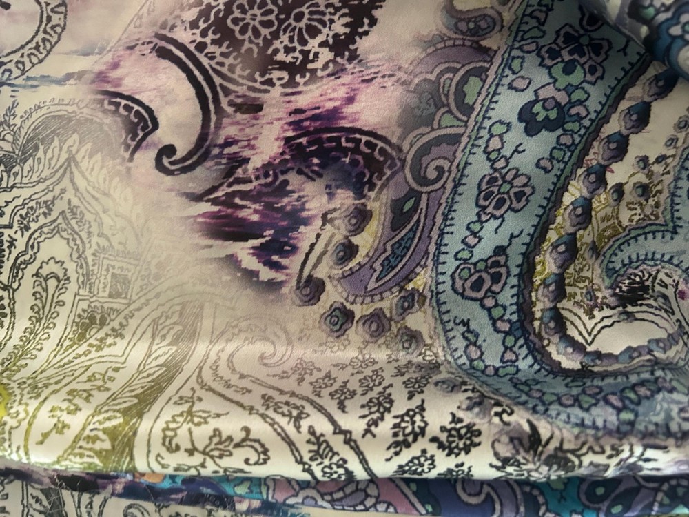 Silk Purse Bow Charm