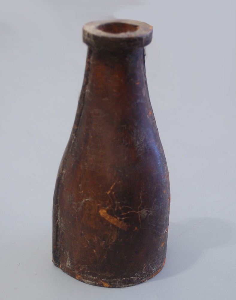 Vintage Shake Bottle for Pea Pool