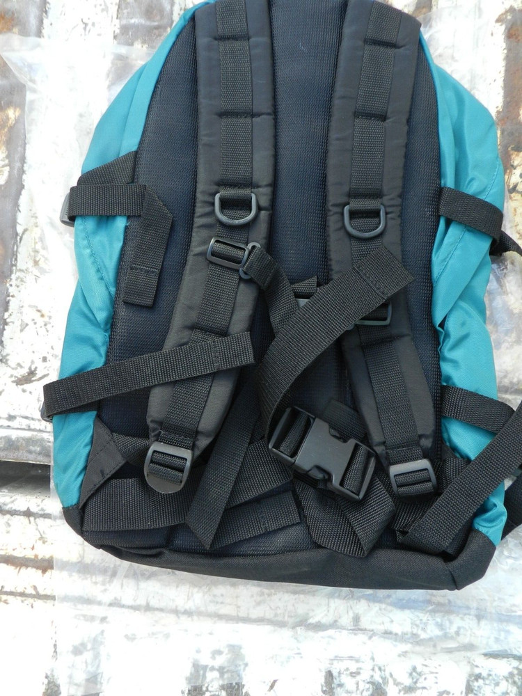 Coleman expandable Daypack Teal & Black