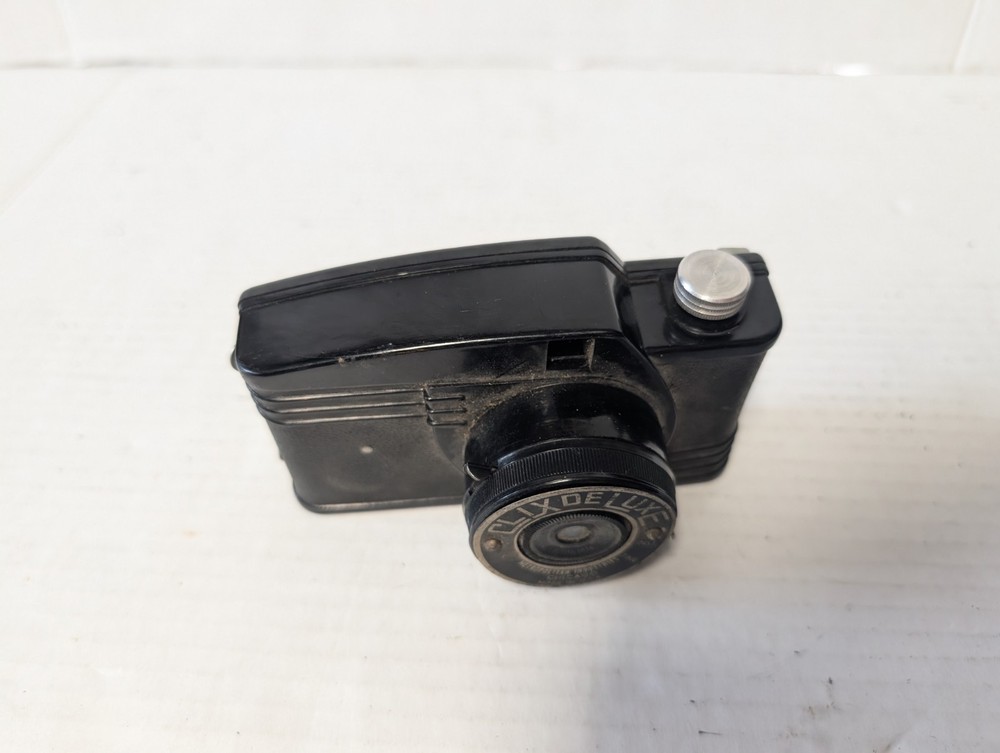 Vintage Clix De Luxe Candid Camera