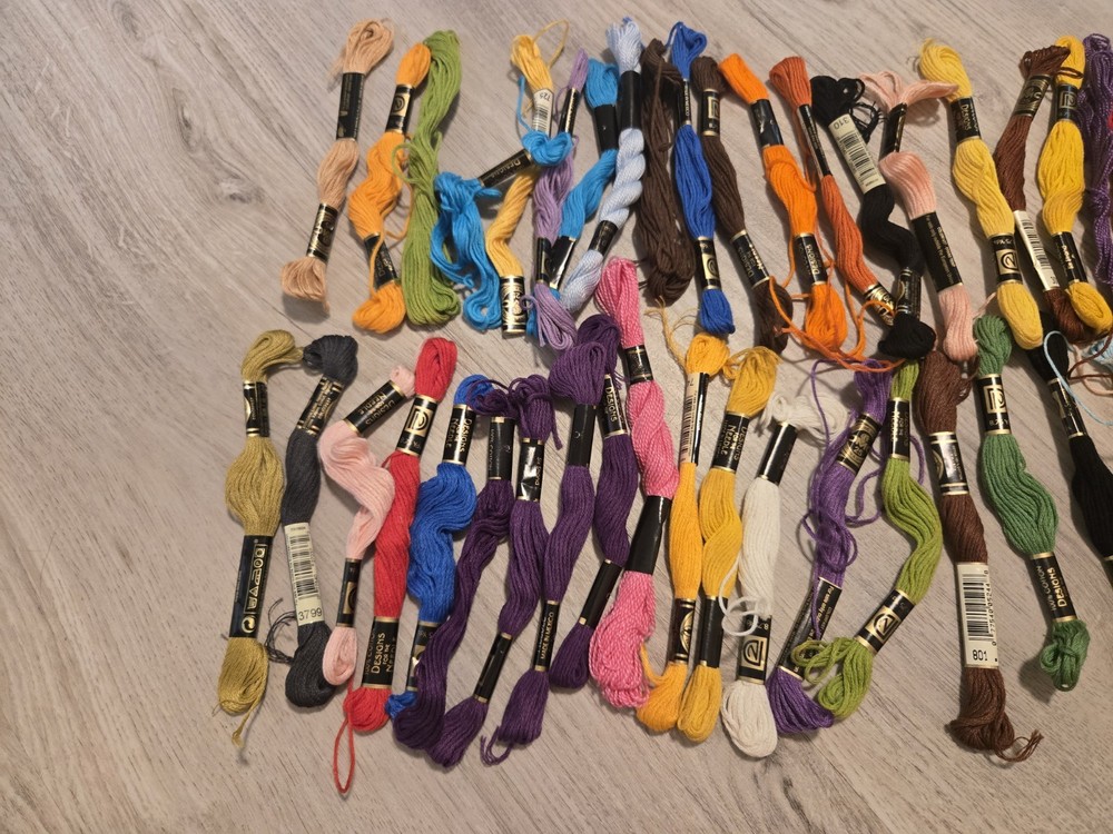Craft Threads Lot Of 58