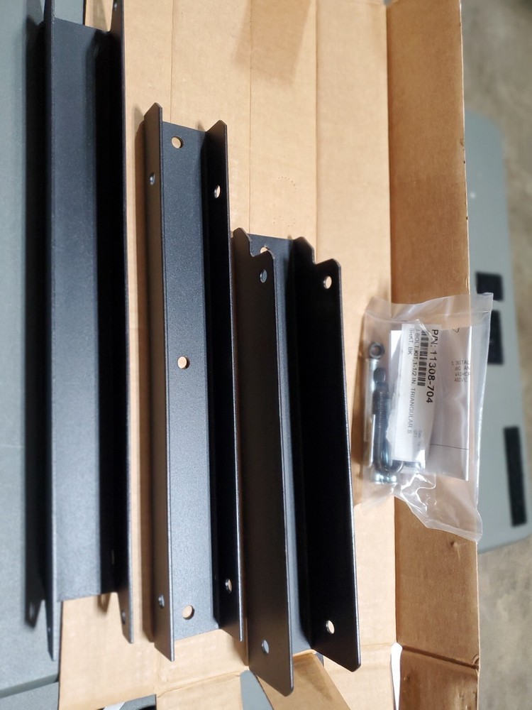 12 Triangular Wall Bracket for Ladder Runway