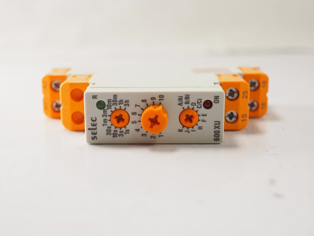 Selec Controls 600XU-A-1-CU 17.5mm DIN Rail Timer Analog