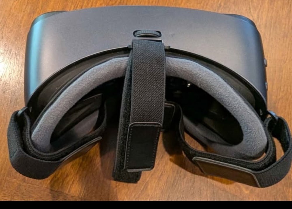 Samsung GEAR VR w Controller