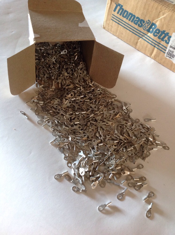 Thomas & Betts A85 Terminal Lugs 1000 Per Box
