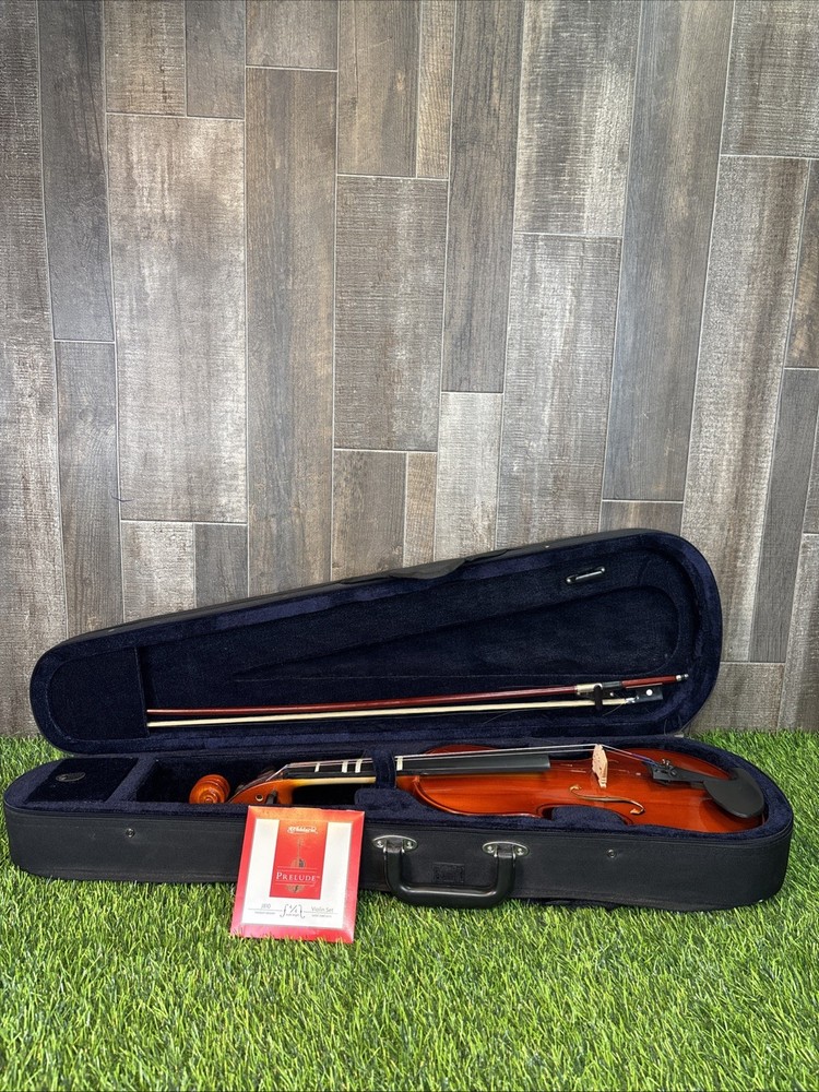 Unbranded 4/4 Violin w/ Case & D’Addario Prelude Strings – Missing 1 String