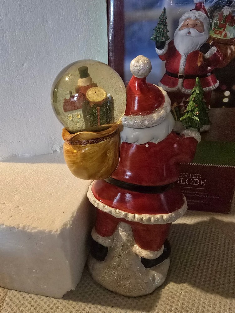 Musical Santa Water Globe