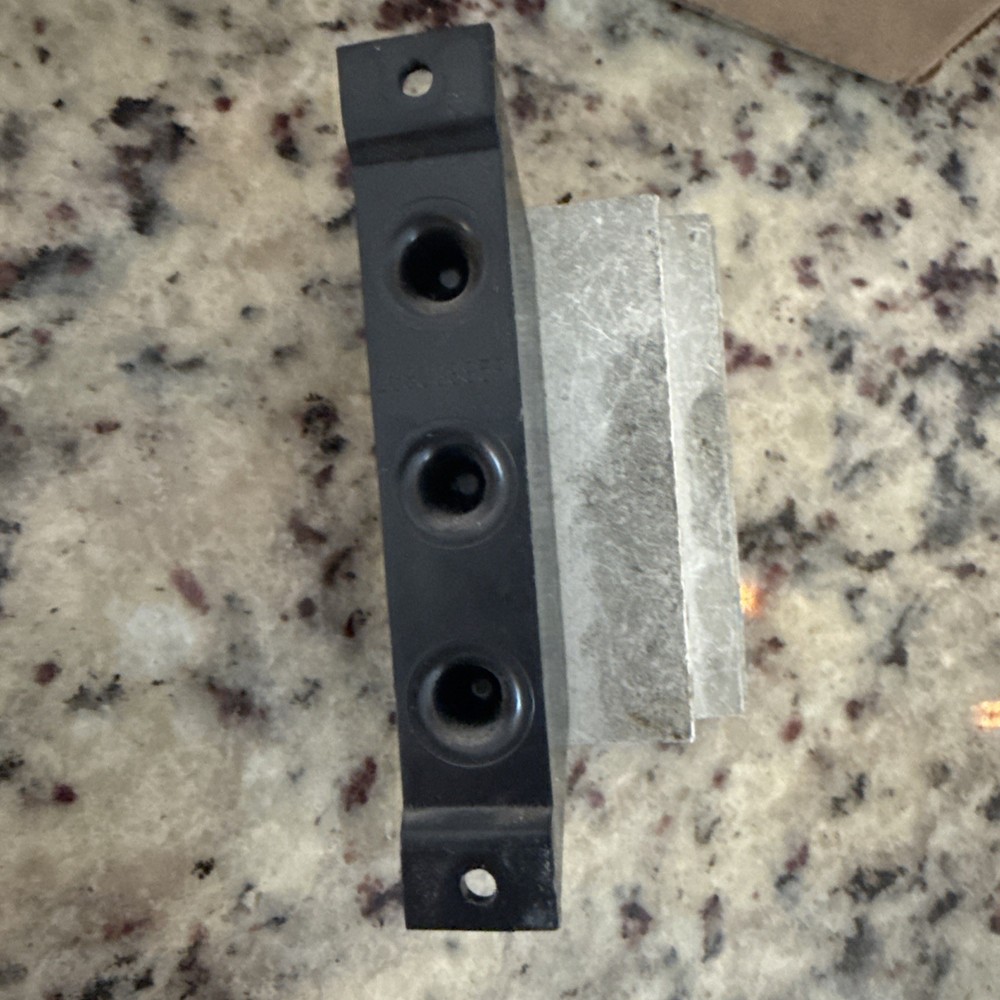 Ge Ground Bar Off Thqb Panel 18 Position