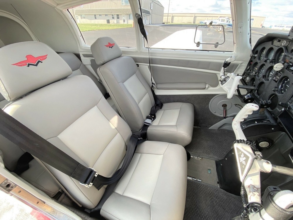 Mooney complete leather interior