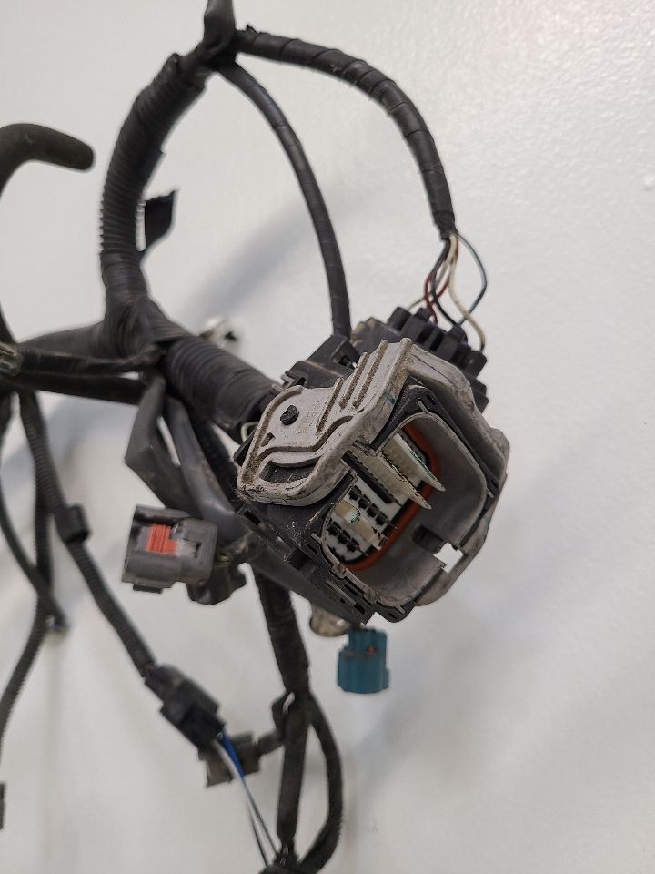 2010 2011 2012 2013 2014 SUBARU LEGACY Engine Wire Harness