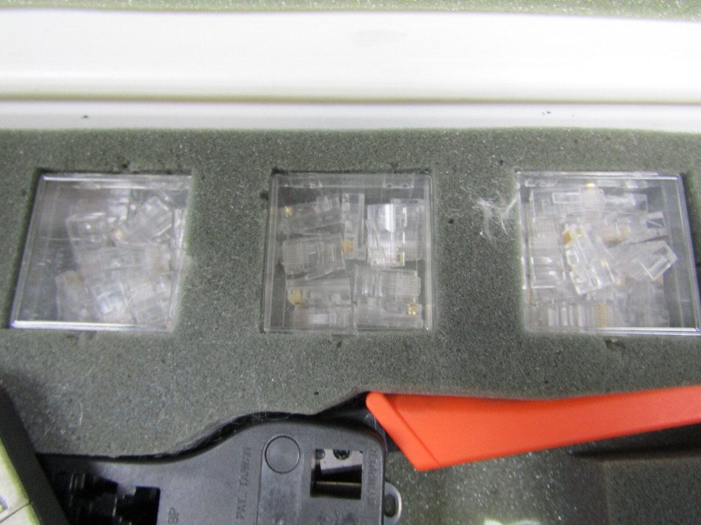 👀 NETWORK ETHERNET CAT 5 CABLE CRIMPER TOOL KIT