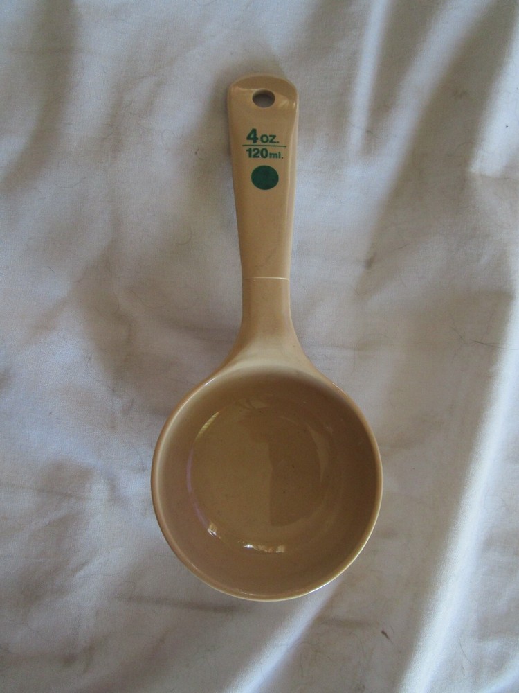 Carlisle Measure Miser 4 Oz Beige Solid Spoon 8" Long Green Color Code