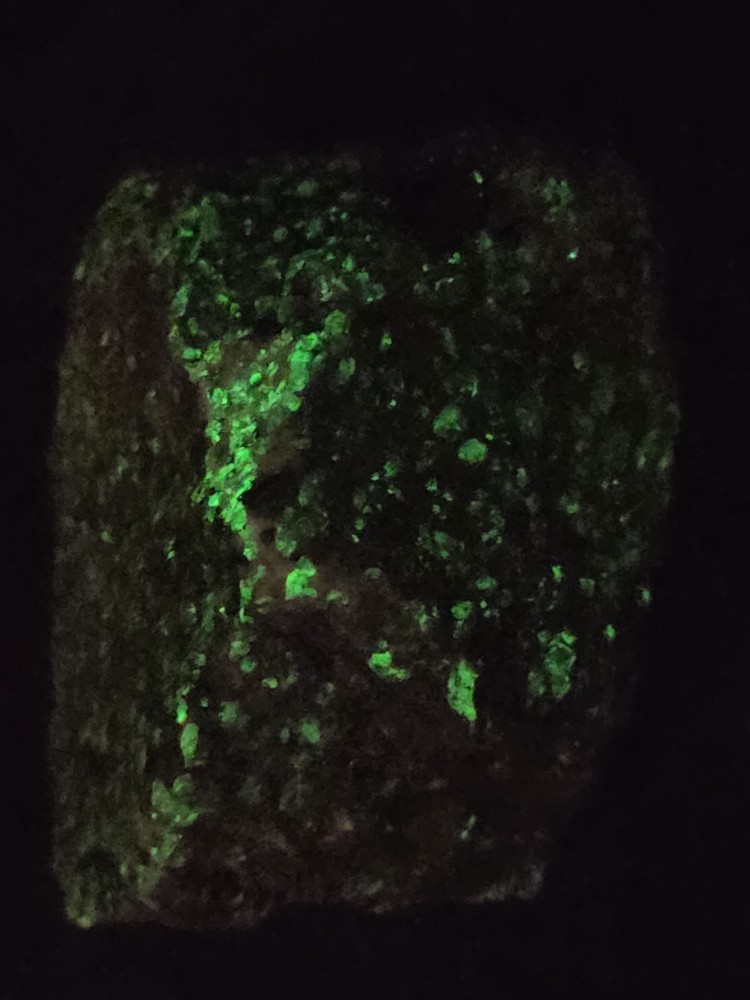 2 Lb Willemite/Calcite Shortwave UV Fluorescent/Phosphorescent