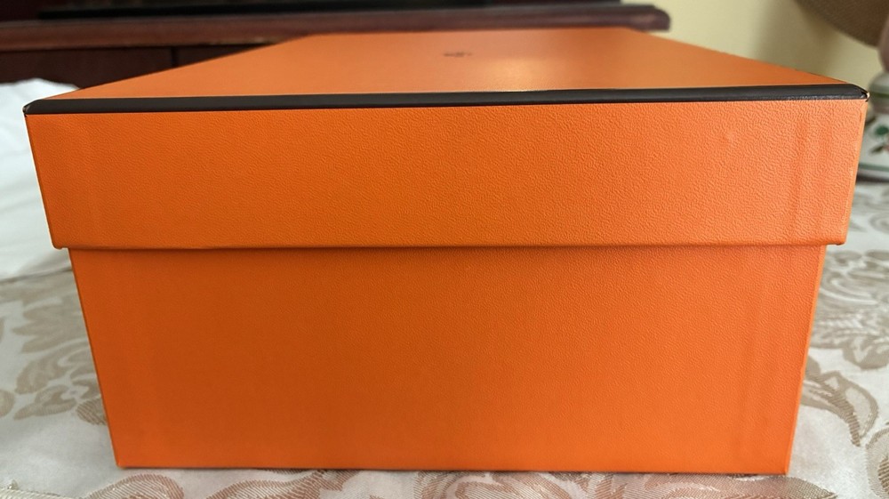 Authentic HERMES Empty Storage Box W/Tissue 12" x 8” x 4.5” 070 BIS