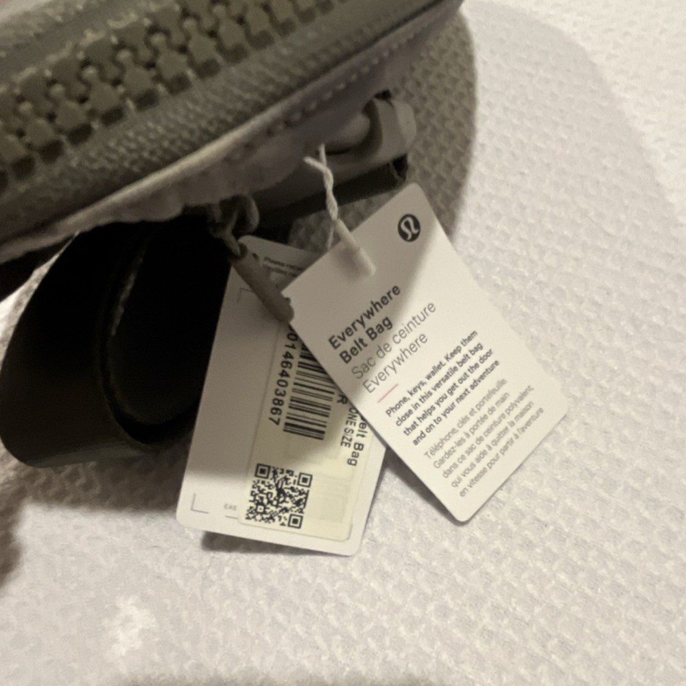 NWT lululemon Everywhere Belt Bag Hyper Dye