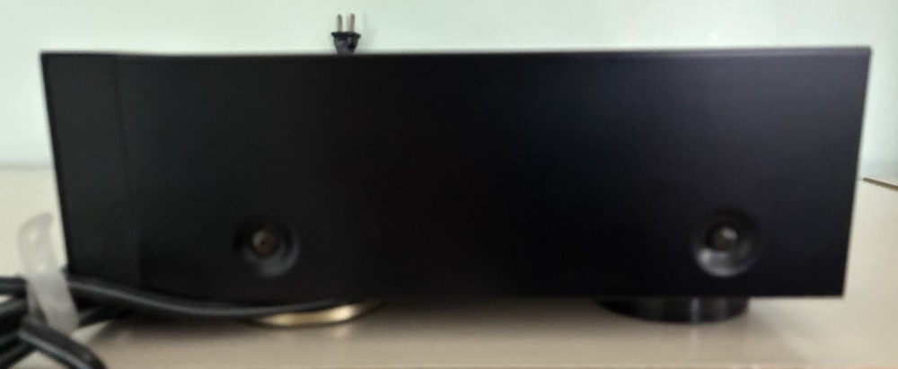 Denon DCD-520 PCM CD Player Digital Audio Untested Powers On No Remote