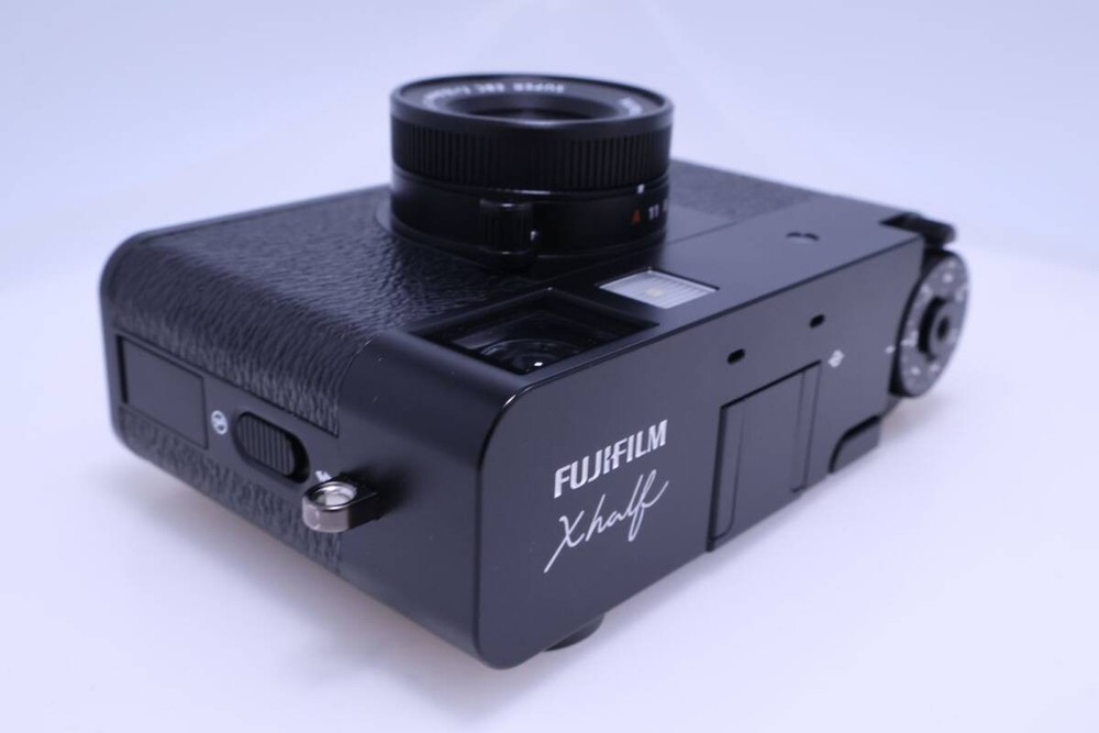 FUJIFILM X-half black 283862