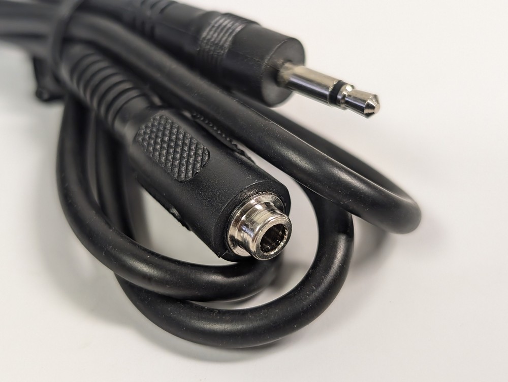 3.5mm MINI PLUG TO 3.5mm MINI JACK EXTENSION CABLE