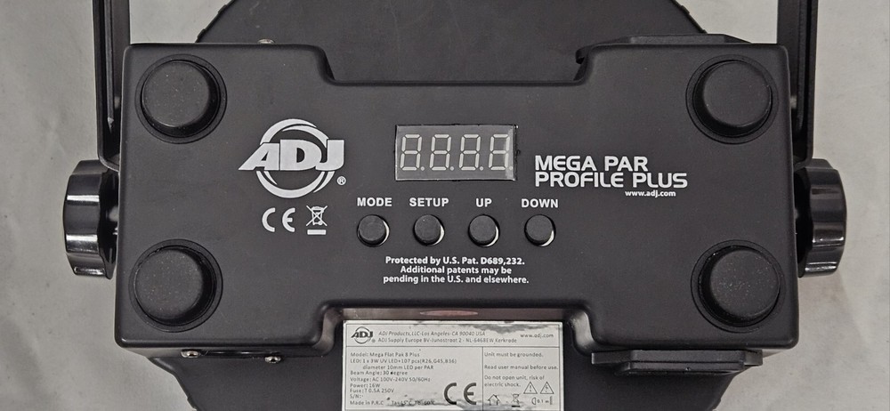 American DJ Mega Flat Pack 8 Plus (SINGULAR LIGHT ONLY)