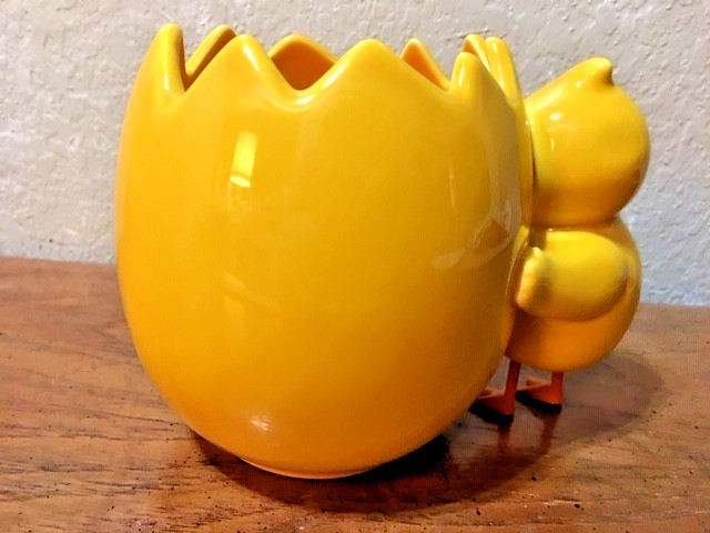 Yellow Chick Hugging Egg Vase/Planter, Free Shipping