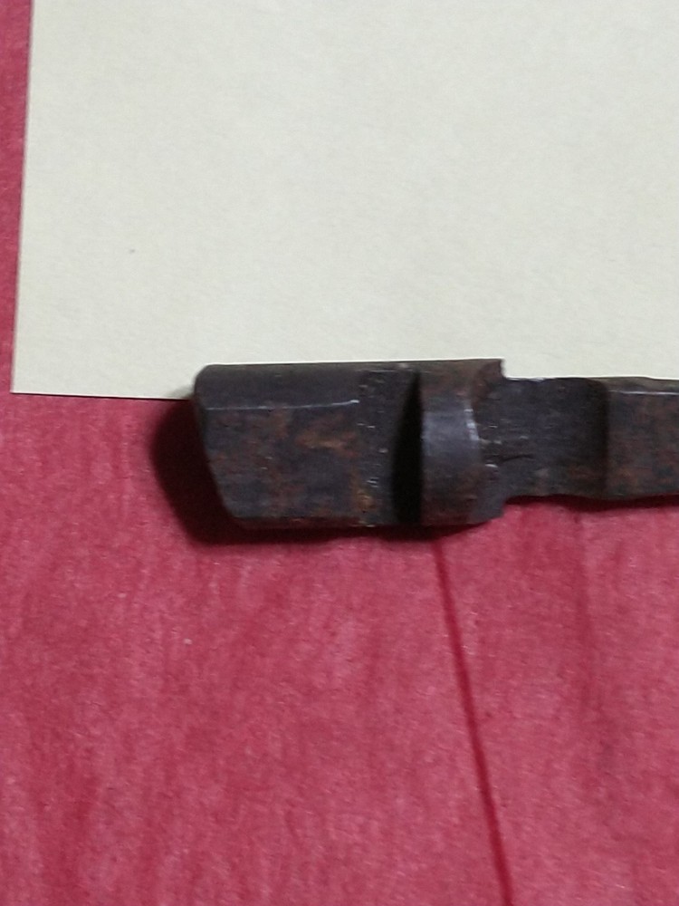 VINTAGE GUN PART 1911 EXTRACTOR