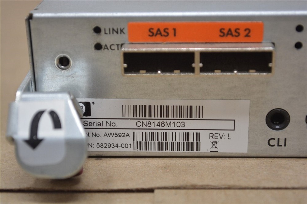 HP P2000 G3 AW594A SAS Dual Controller SFF Modular Smart Array SEE NOTES