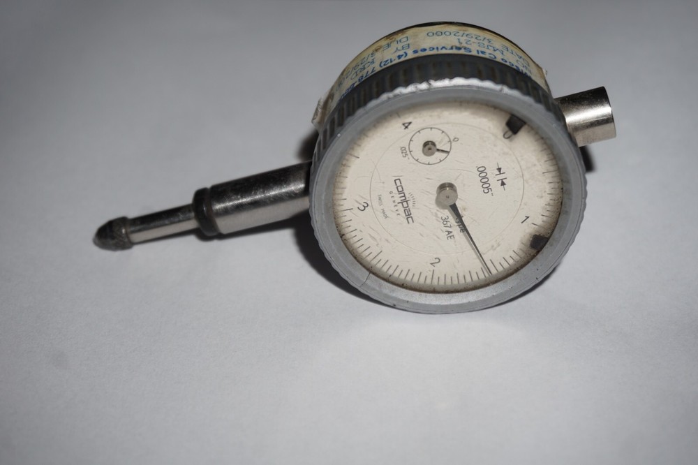 Compac Geneve 367 AE .00005 Vertical Dial Indicator