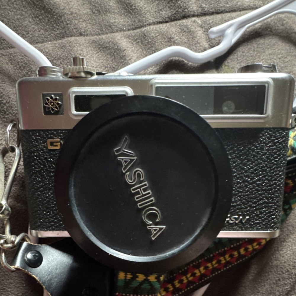 Yashica Electro 35 GSN Rangefinder Camera Black Silver