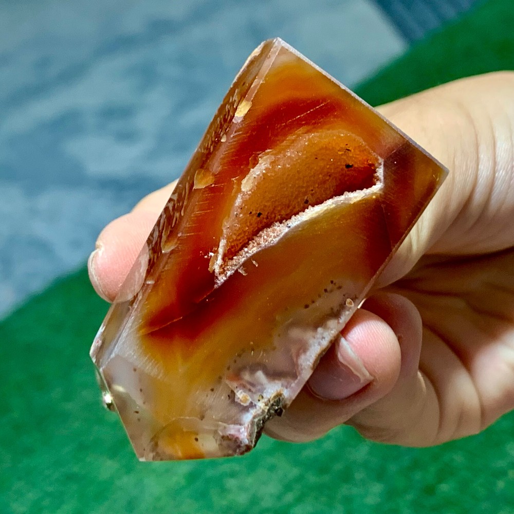 49GNatural agate red square pointed stele healing specimen