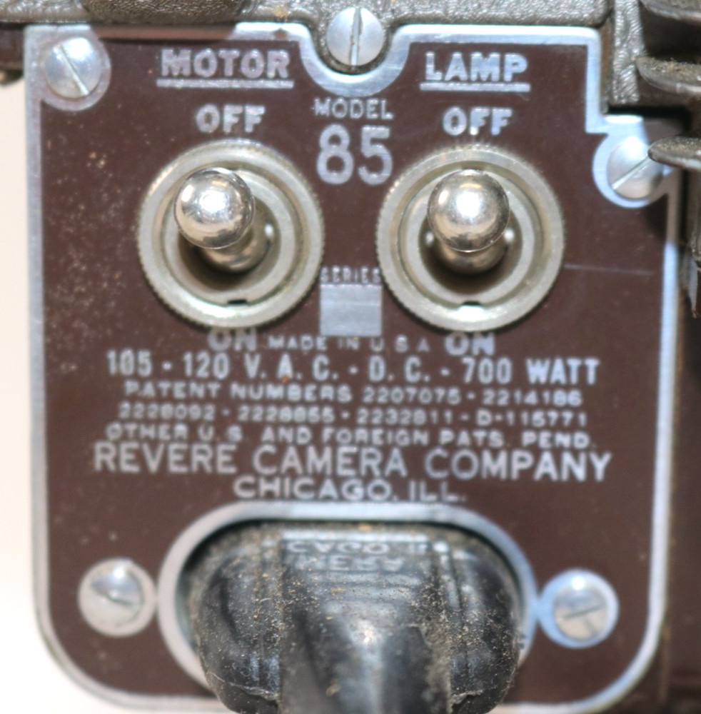 Revere Eight Vintage Model 85~ 8mm Projector w/Case