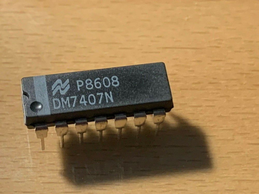 DM7407N - National IC  - Hex Buffer w/ Hi Voltage Outputs, PDIP-14.
