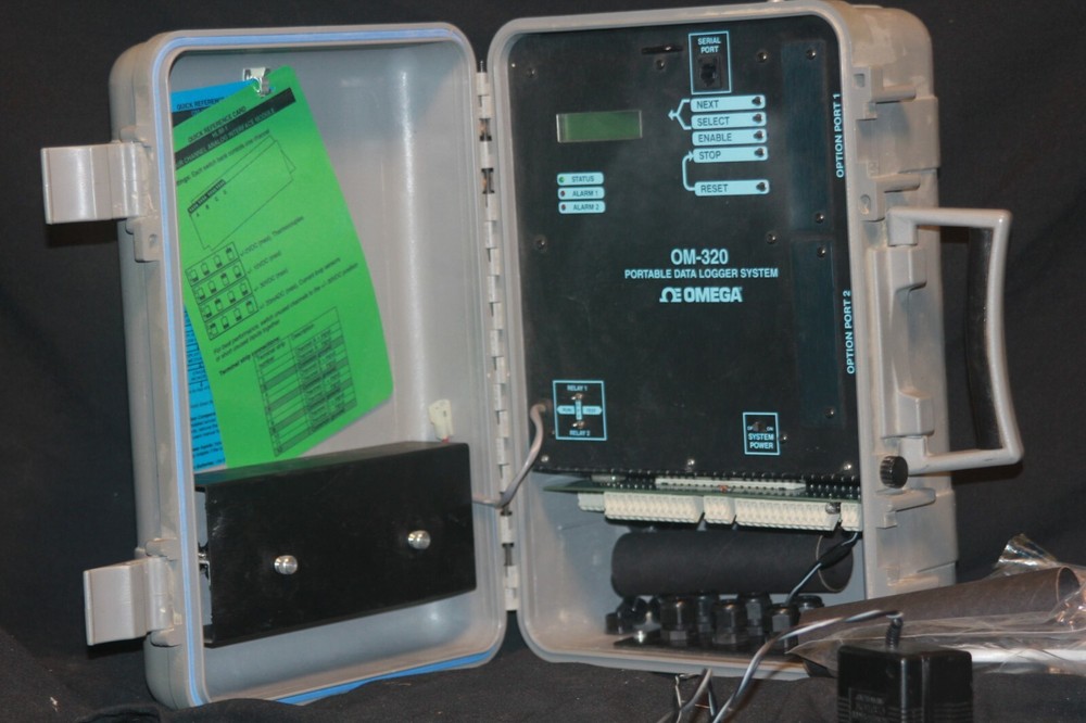 Omega Engineering OM-320 Portable Data Logger System