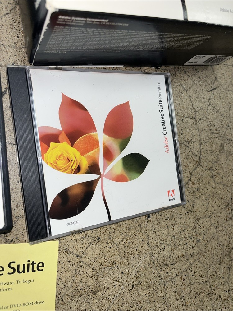 Adobe Creative Suite Premium 2004 w/6-Discs and Serials