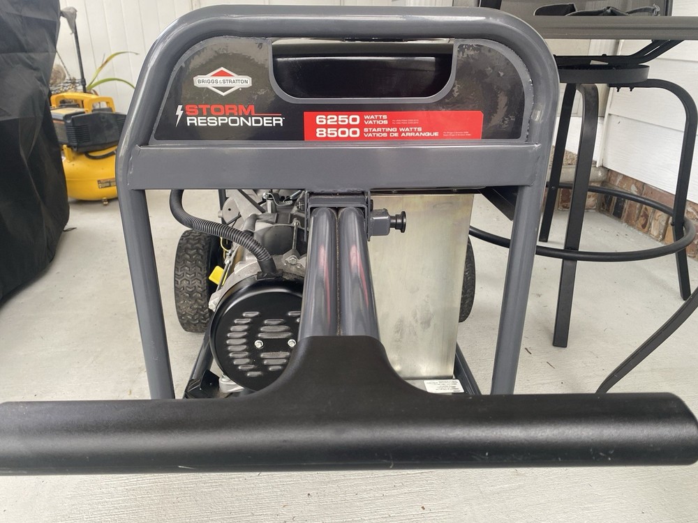 Generator/ Generador