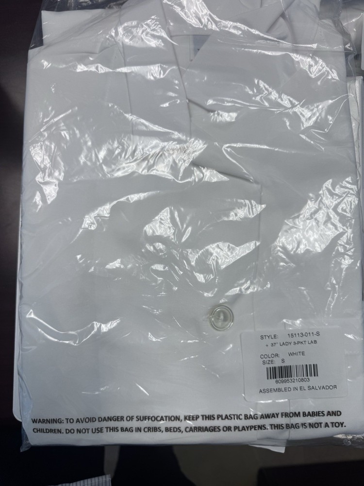 Meta Fundamentals Lab Coat Small
