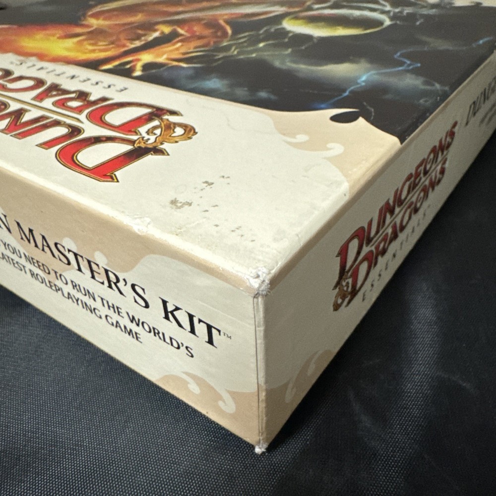 Dungeons & Dragons Essentials Dungeon Master's Kit 2010 Complete Sealed Contents