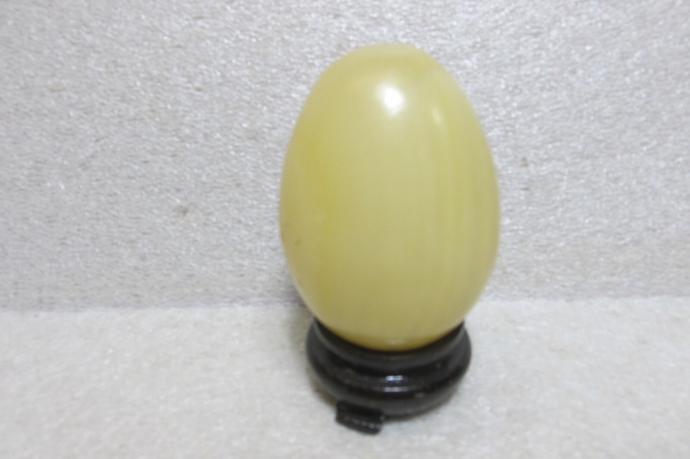 QUARTZ COLLECTOR'S EGG w/ STAND