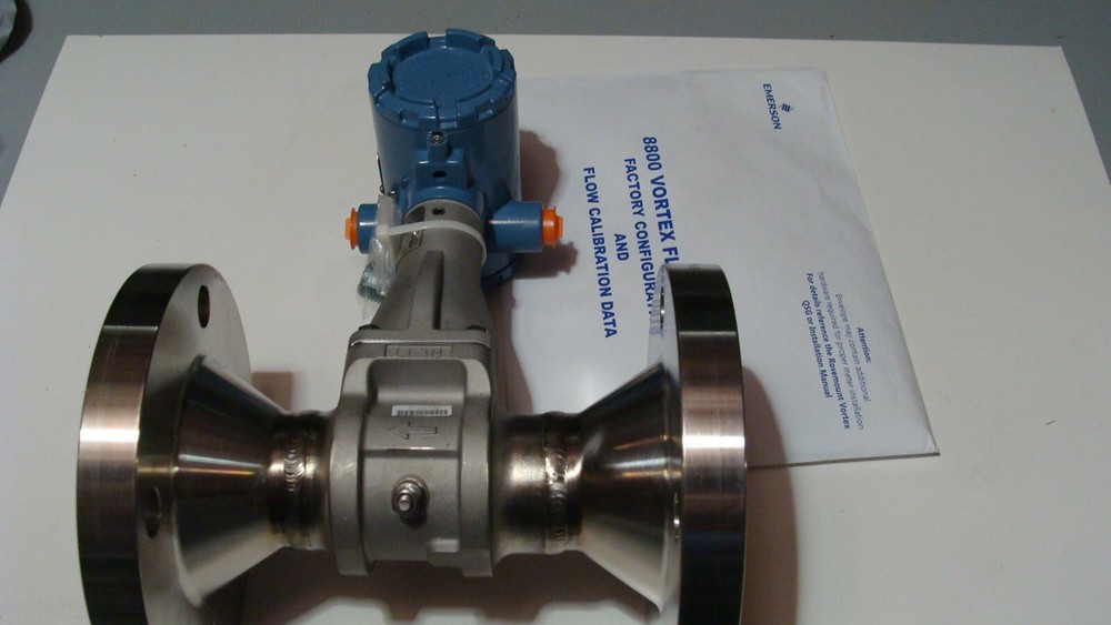 NEW ROSEMOUNT 8800 Vortex Flow Meter MFG 2023 8800DR030SA1E1D1E5