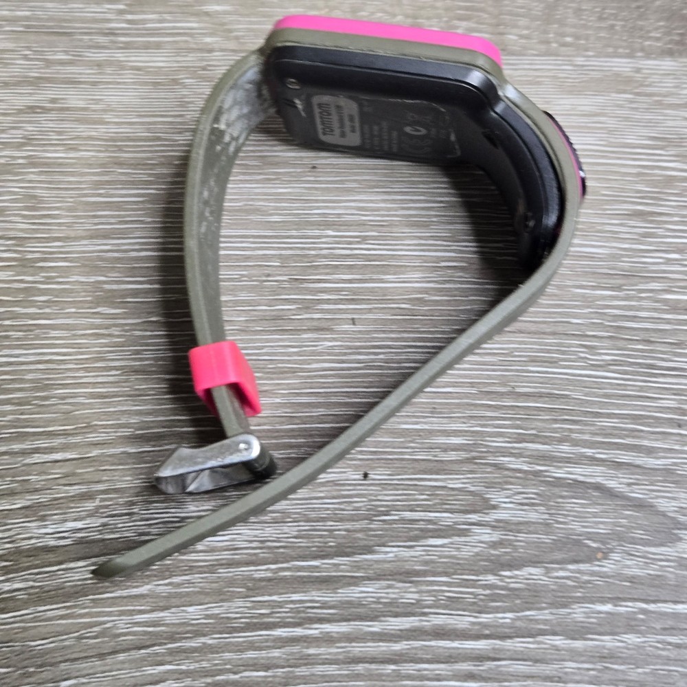TomTom GPS SmartWatch TomTom Runner 8RS00 Multi-Function + Dock Tested Pink