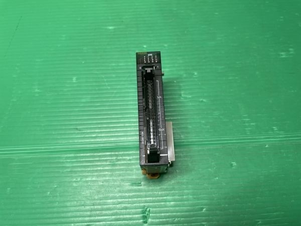 OMRON CJ1W-OD232 PLC Output Unit Module USED